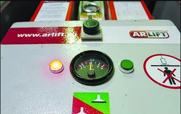 СВЕТОВАЯ И ЗВУКОВАЯ СИГНАЛИЗАЦИЯ